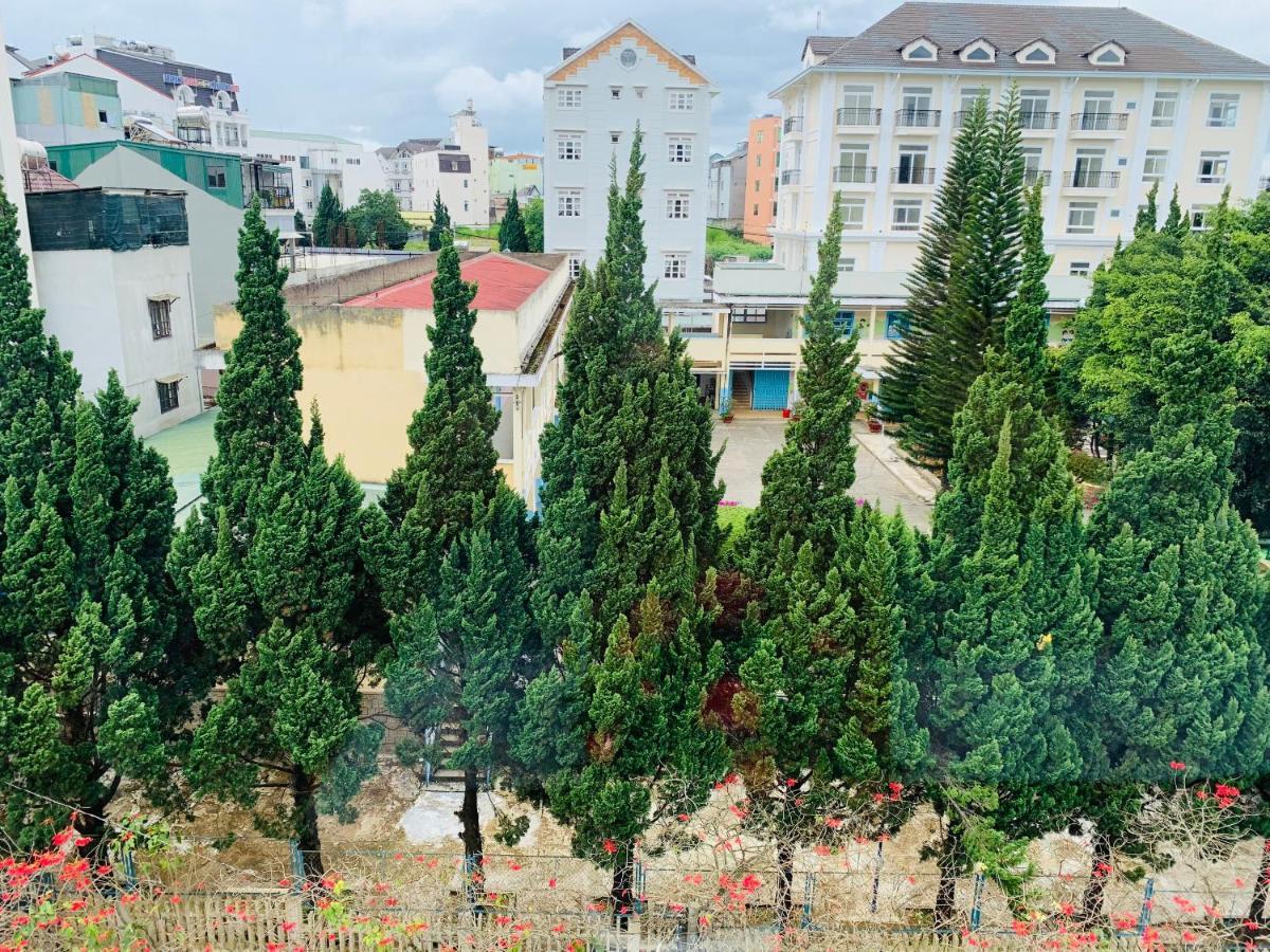 Hotel Khach San Xuan Quynh Dalat Exterior foto