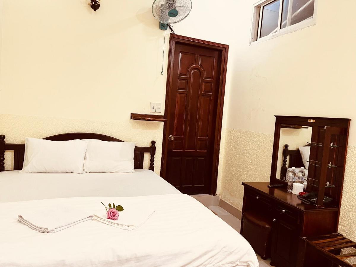 Hotel Khach San Xuan Quynh Dalat Exterior foto